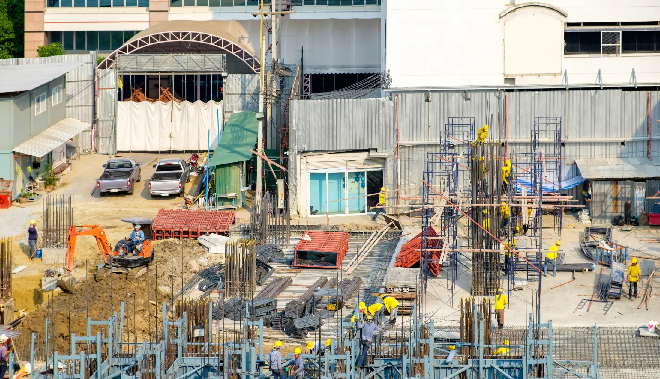 Overcoming Densification Challenges in Industrial Construction Overcoming Densification Challenges in Industrial Construction